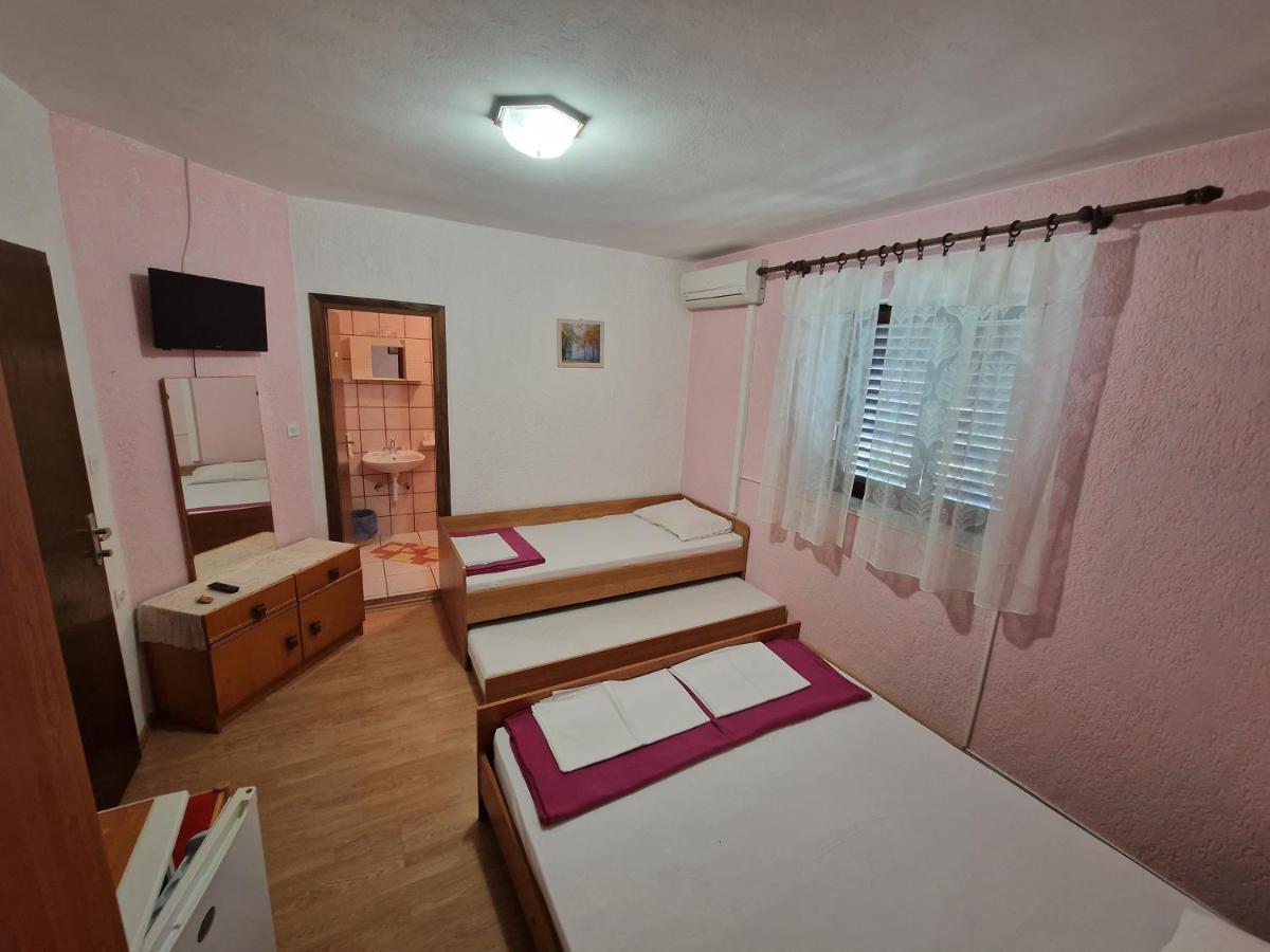 Rooms Anita Sibinj Sibinj Krmpotski Extérieur photo