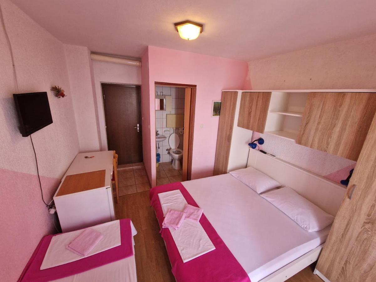 Rooms Anita Sibinj Sibinj Krmpotski Extérieur photo