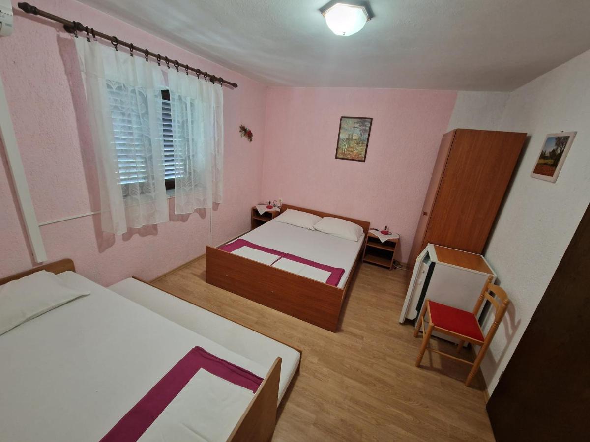 Rooms Anita Sibinj Sibinj Krmpotski Extérieur photo